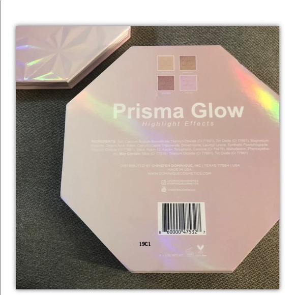 Makeup - Picture 3 of 4